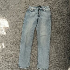 Light wash mom jeans